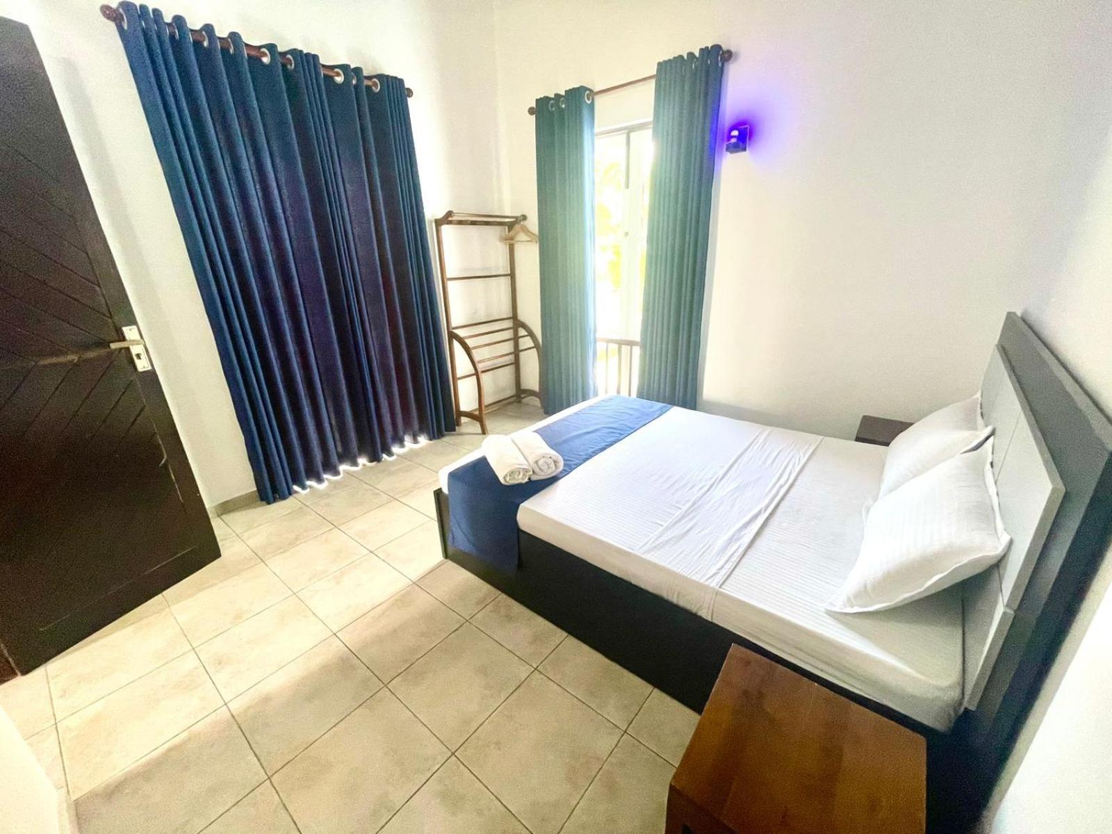 Hotel One Sixty Dehiwala-Mount Lavinia Exterior photo