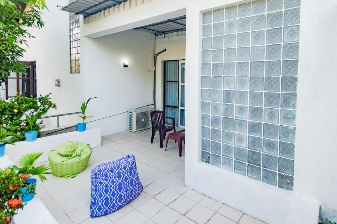 Hotel One Sixty Dehiwala-Mount Lavinia Exterior photo